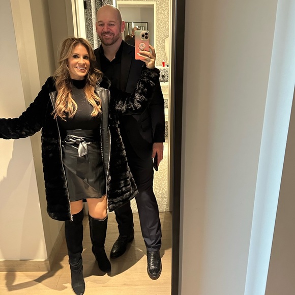 Meet your seller!!! Welcome to my closet!!!:) - Picture 2 of 8